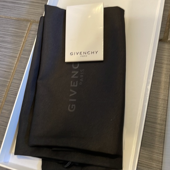 Givenchy Eden loafer size 37 new - Picture 4 of 6